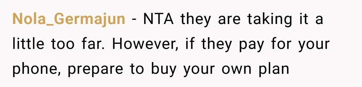 College Freshman Threatens To Turn Off Life360 After Parents Track Every Move