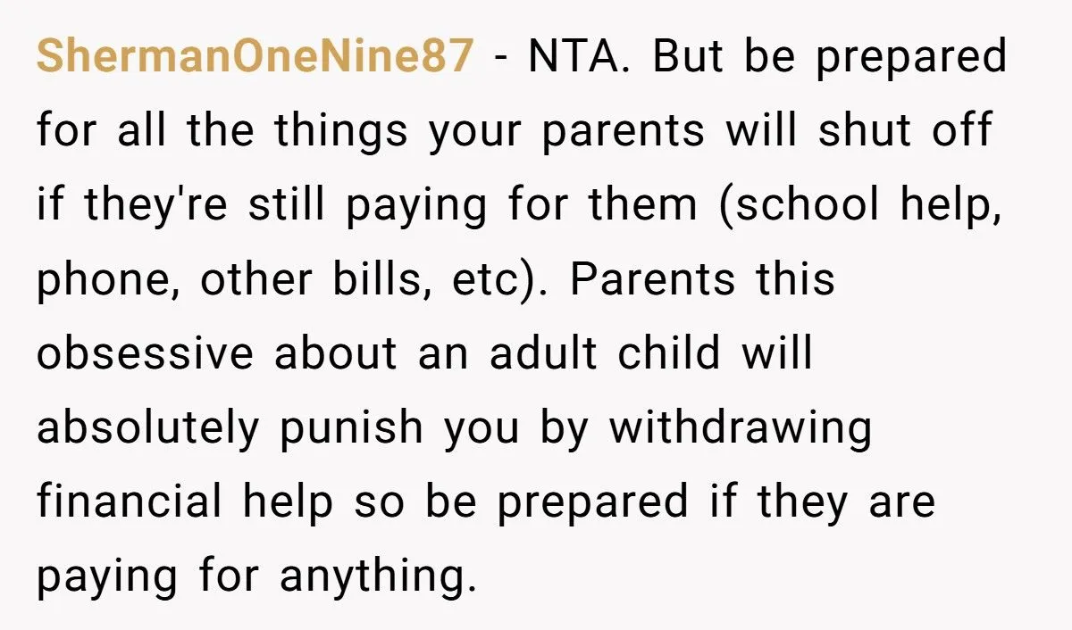 College Freshman Threatens To Turn Off Life360 After Parents Track Every Move