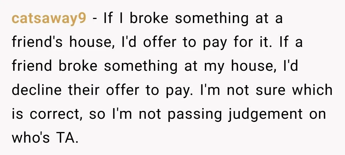 Woman Refuses To Pay For Antique Chair That Collapsed Under Her Weight At Friend’s Game Night Woman Refuses To Pay For Antique Chair That Collapsed Under Her Weight At Friend’s Game Night