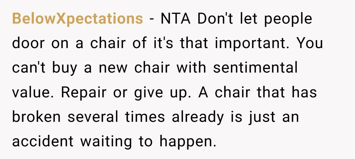 Woman Refuses To Pay For Antique Chair That Collapsed Under Her Weight At Friend’s Game Night Woman Refuses To Pay For Antique Chair That Collapsed Under Her Weight At Friend’s Game Night