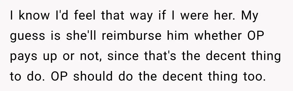 Woman Refuses To Pay For Antique Chair That Collapsed Under Her Weight At Friend’s Game Night Woman Refuses To Pay For Antique Chair That Collapsed Under Her Weight At Friend’s Game Night