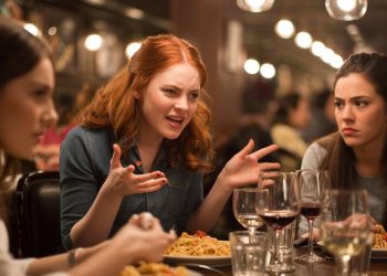 Woman Got Tired Of Hearing Her Sister’s “The Chosen One” Joke, So She Hit Back With A Brutal Truth Woman Got Tired Of Hearing Her Sister’s “The Chosen One” Joke, So She Hit Back With A Brutal Truth