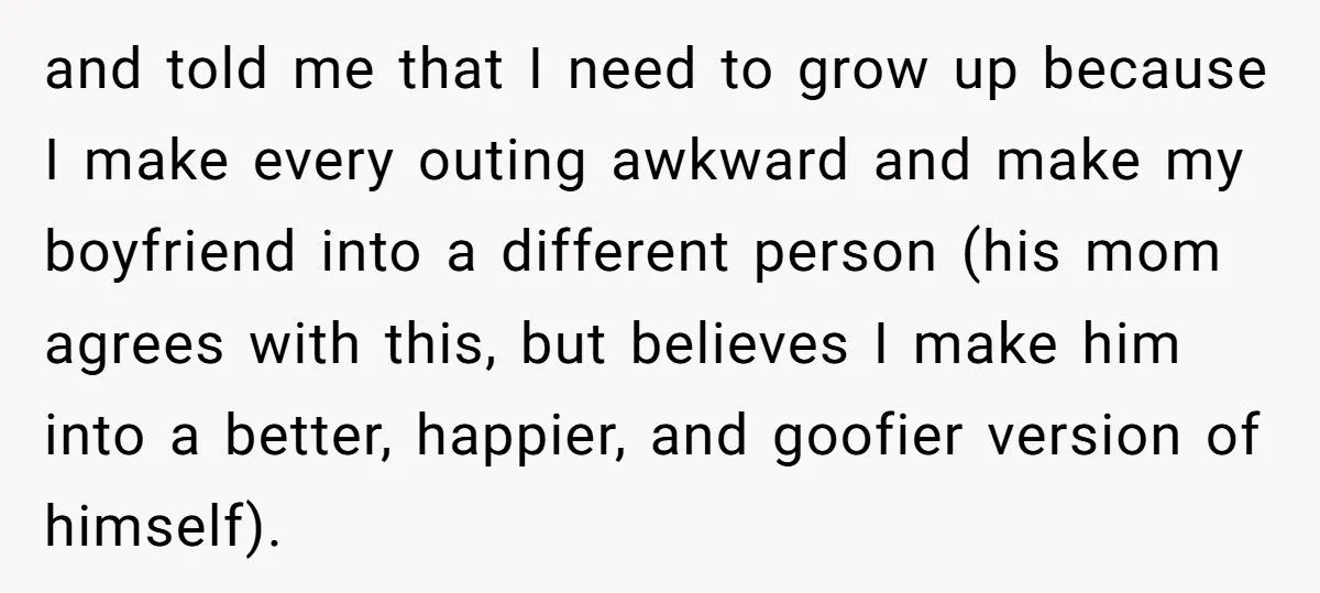 Girlfriend Takes Laptop Back After Boyfriend’s Sister Raids Their House And Steals It From Her