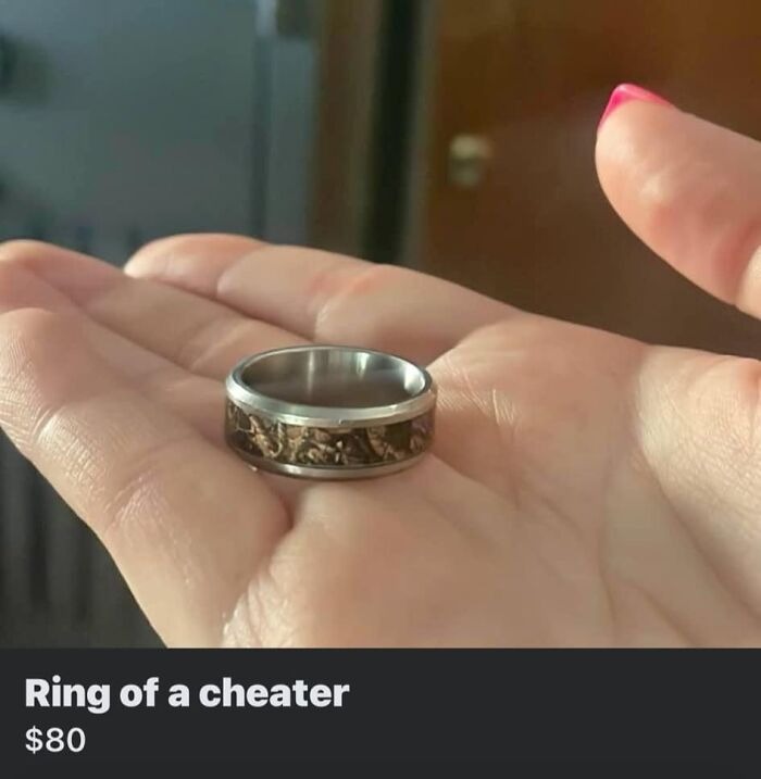 40 Jaw-Droppingly And Utterly Ridiculous Listings From The ‘Idiots Of Facebook Marketplace’ Group