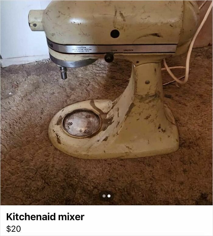 40 Jaw-Droppingly And Utterly Ridiculous Listings From The ‘Idiots Of Facebook Marketplace’ Group