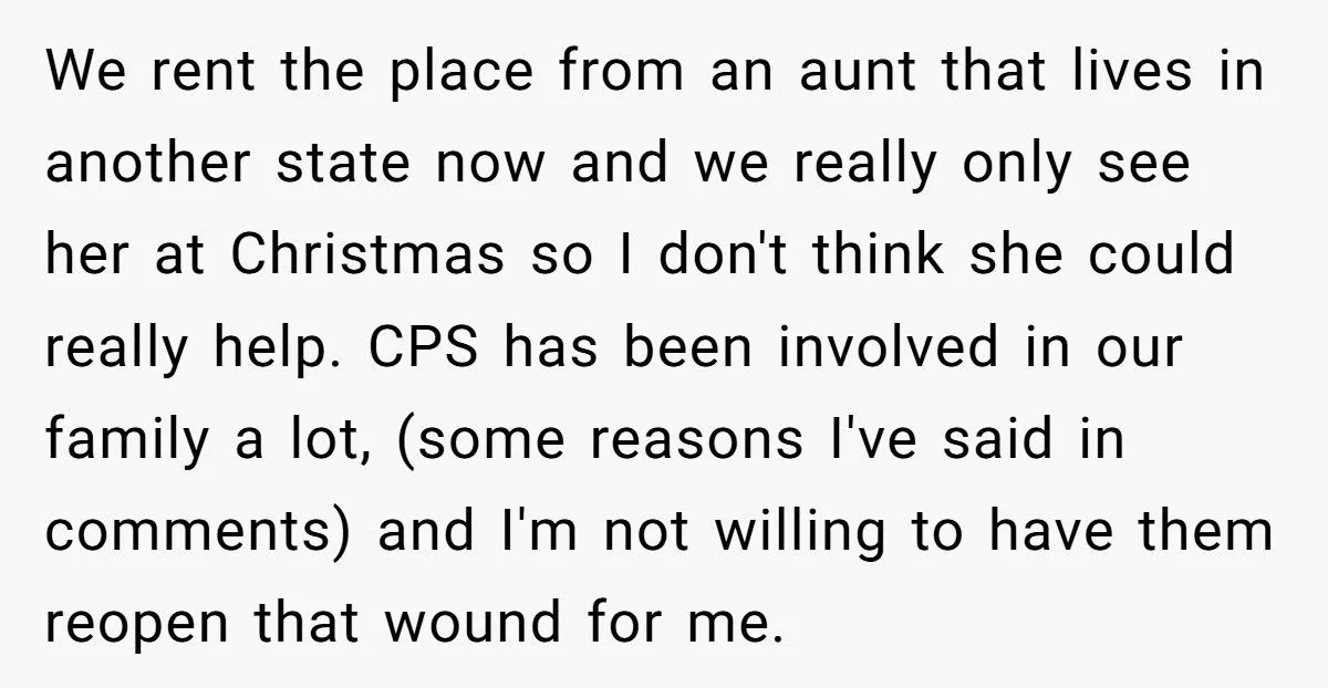 Teen Worker Threatens To Quit Her Job After Dad Demands Her Paycheck And Savings