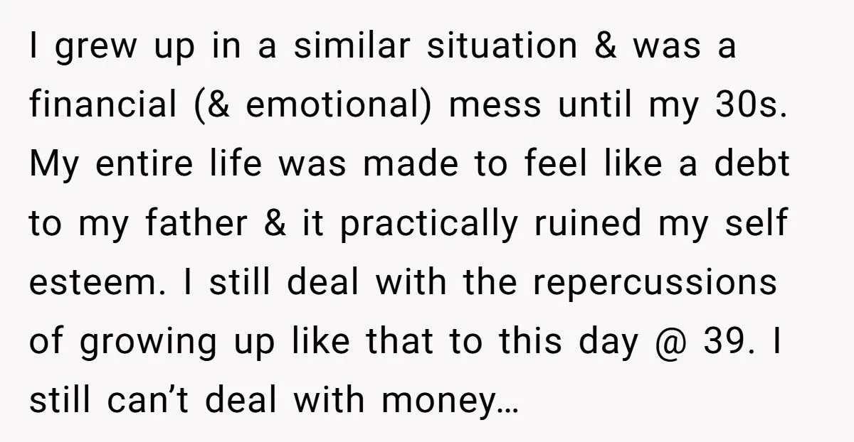 Teen Worker Threatens To Quit Her Job After Dad Demands Her Paycheck And Savings