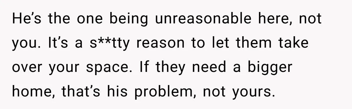 Teen Refuses To Sleep In Shared Room After Dad’s New Wife Moves Her Daughters In