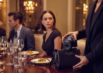 Boyfriend Gets Furious After Girlfriend Covers For Her “Good Friend” Who Stole His $1,800 Camera