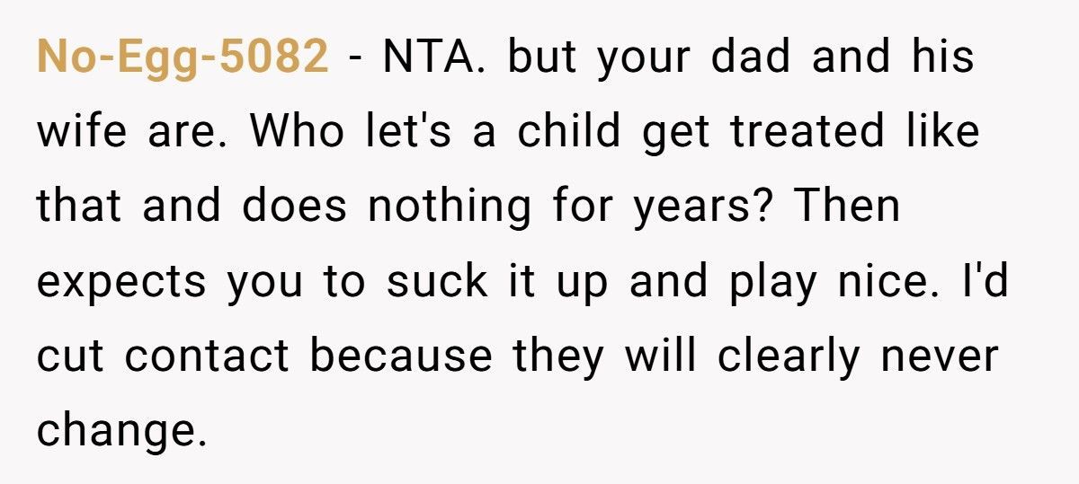 Son Refuses To Call Dad’s New Wife And Kids “Family” After Years Of Being Treated Like A Stranger