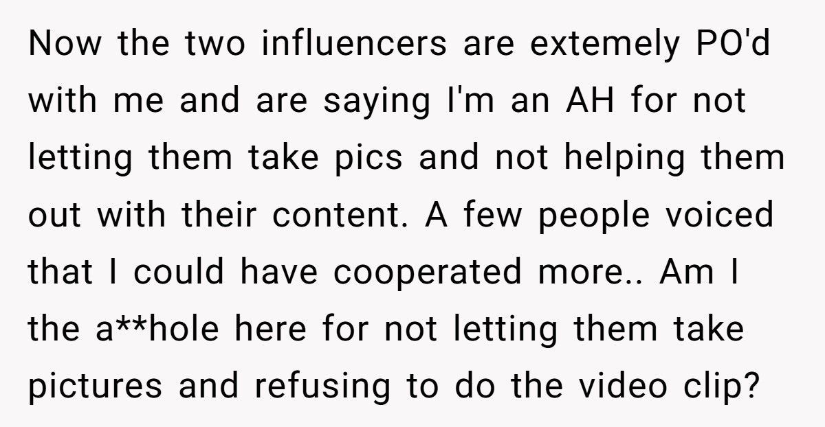 Hungry Diner Refuses To Let Influencers Take Pictures Of Their Food, So They Call Diner Selfish