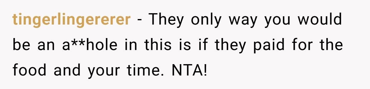 Hungry Diner Refuses To Let Influencers Take Pictures Of Their Food, So They Call Diner Selfish