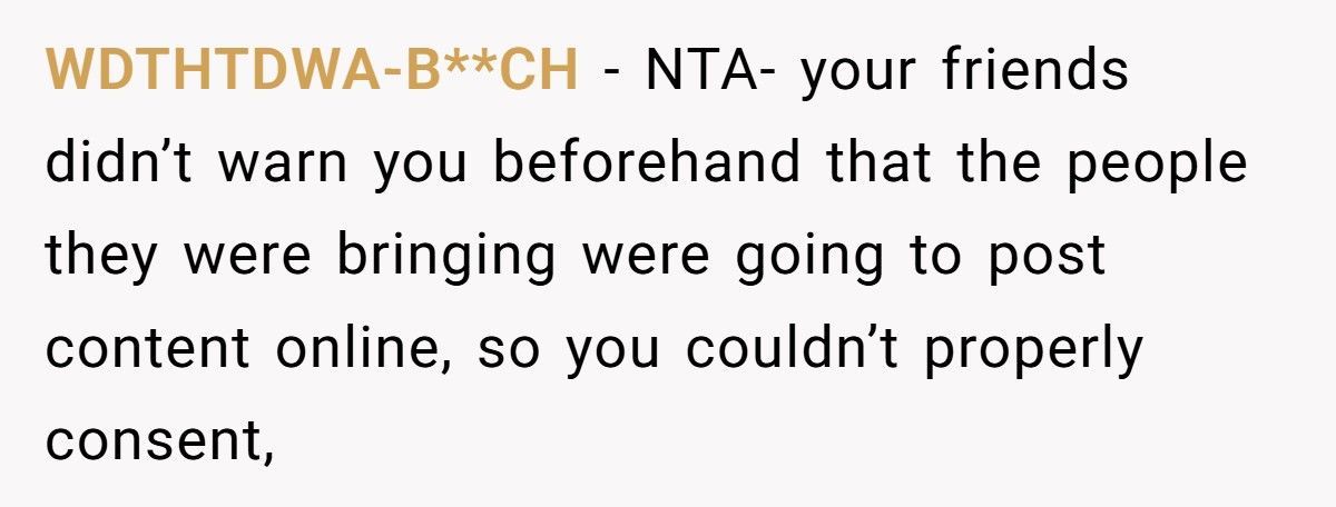 Hungry Diner Refuses To Let Influencers Take Pictures Of Their Food, So They Call Diner Selfish