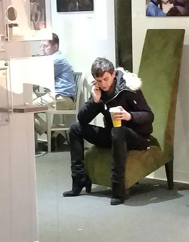 40 Deceiving Photos That Prove You Can’t Trust Your Eyes