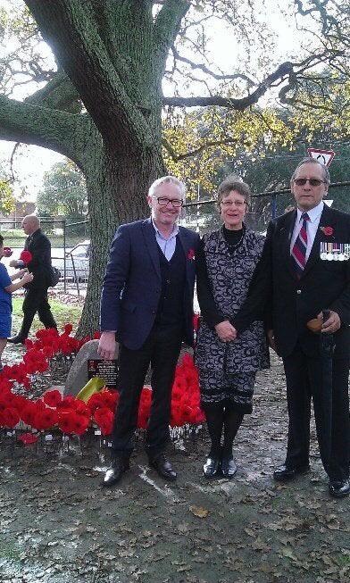 40 Deceiving Photos That Prove You Can’t Trust Your Eyes