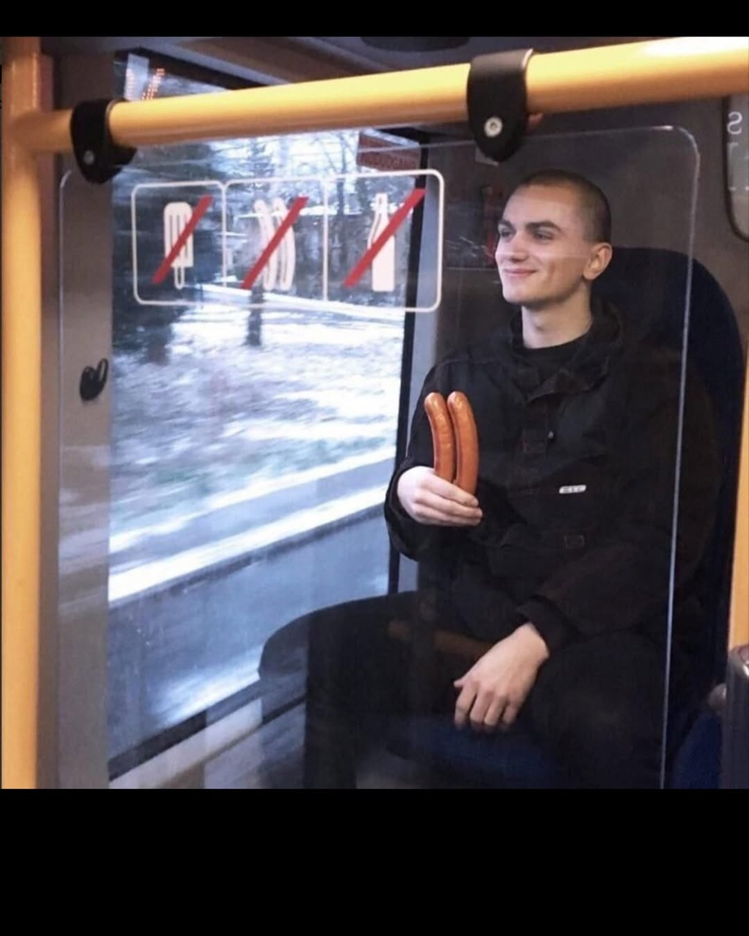 40 Weird And Wild Photos That Will Leave You Scratching Your Head, Laughing, And Maybe A Little Creeped Out