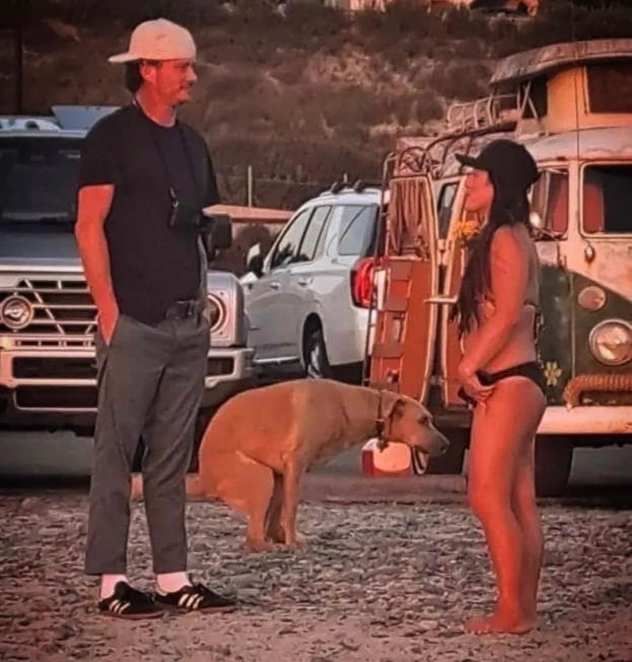 40 Weird And Wild Photos That Will Leave You Scratching Your Head, Laughing, And Maybe A Little Creeped Out