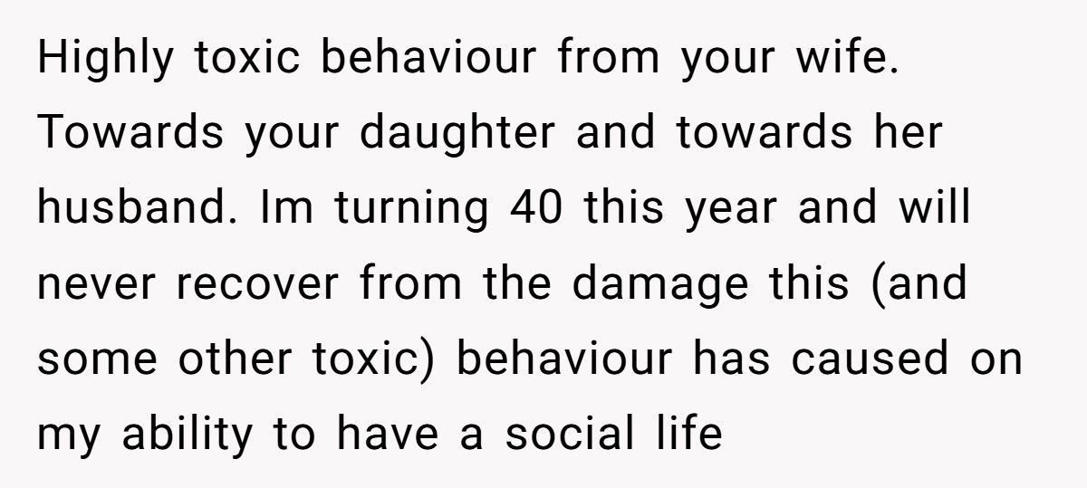 Wife Shares Daughter’s Secrets At BBQ, Then Can’t Believe Why Daughter Stopped Talking To Her