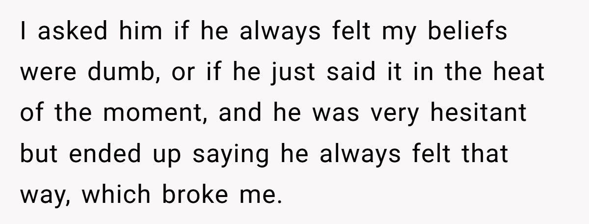 Bride Refuses Fiancé’s “Cursed” Family Rings, His Mother Explodes With Dozens Of Texts