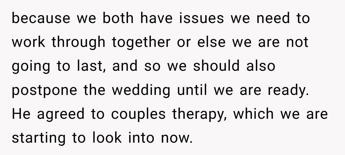 Bride Refuses Fiancé’s “Cursed” Family Rings, His Mother Explodes With Dozens Of Texts