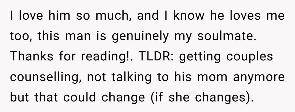 Bride Refuses Fiancé’s “Cursed” Family Rings, His Mother Explodes With Dozens Of Texts