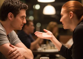 Guy Claims He Deserves Her Because He’s Taller and Richer, She Shuts Him Down With Brutal Honesty