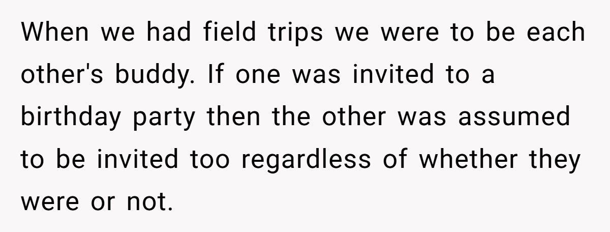 Parents Forced Twins To Share A Bed Until 18, Now One Pulls Away From Her Identical Twin Sister