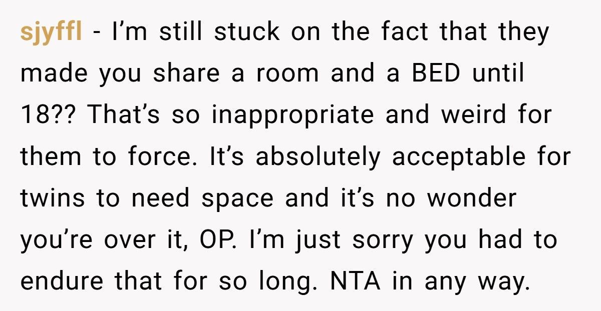 Parents Forced Twins To Share A Bed Until 18, Now One Pulls Away From Her Identical Twin Sister