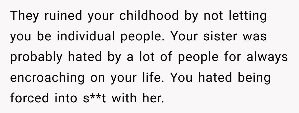 Parents Forced Twins To Share A Bed Until 18, Now One Pulls Away From Her Identical Twin Sister