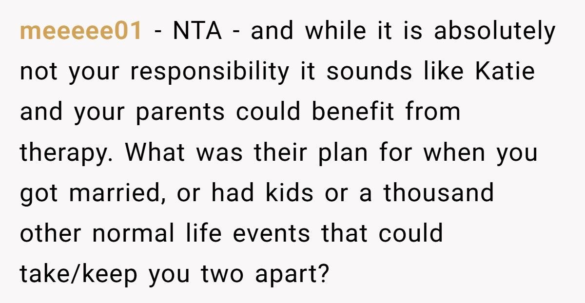 Parents Forced Twins To Share A Bed Until 18, Now One Pulls Away From Her Identical Twin Sister