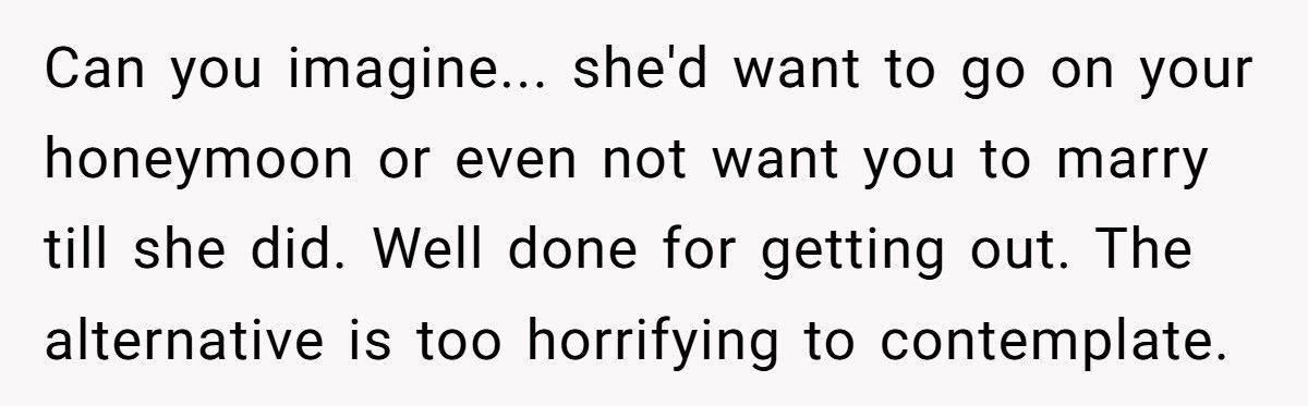 Parents Forced Twins To Share A Bed Until 18, Now One Pulls Away From Her Identical Twin Sister