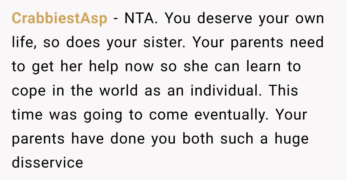 Parents Forced Twins To Share A Bed Until 18, Now One Pulls Away From Her Identical Twin Sister