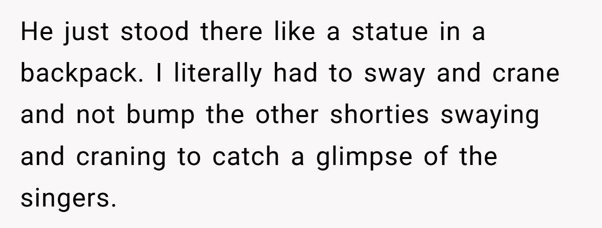 Tall Guy Gets Petty Revenge On Woman Who Opens Umbrella At Concert And Blocks Dozens Of Viewers Tall Guy Gets Petty Revenge On Woman Who Opens Umbrella At Concert And Blocks Dozens Of Viewers