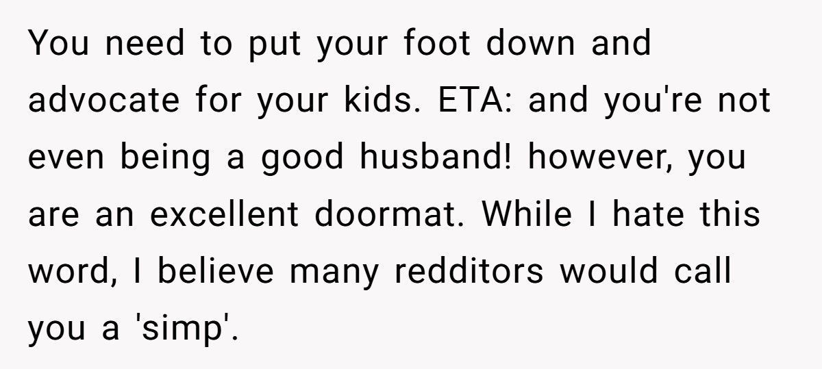 Teen Slams Dad For Babying Mom After Fight With Daughter Over Haircut