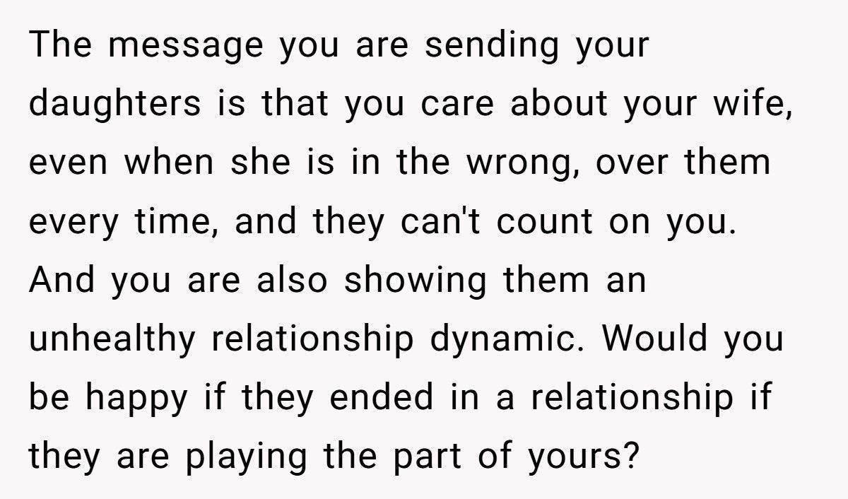 Teen Slams Dad For Babying Mom After Fight With Daughter Over Haircut