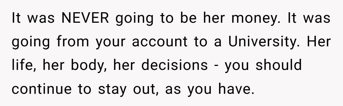 Dad Refuses To Give Daughter $350K Saved For Future Grandkids After She Chooses To Be Child-Free