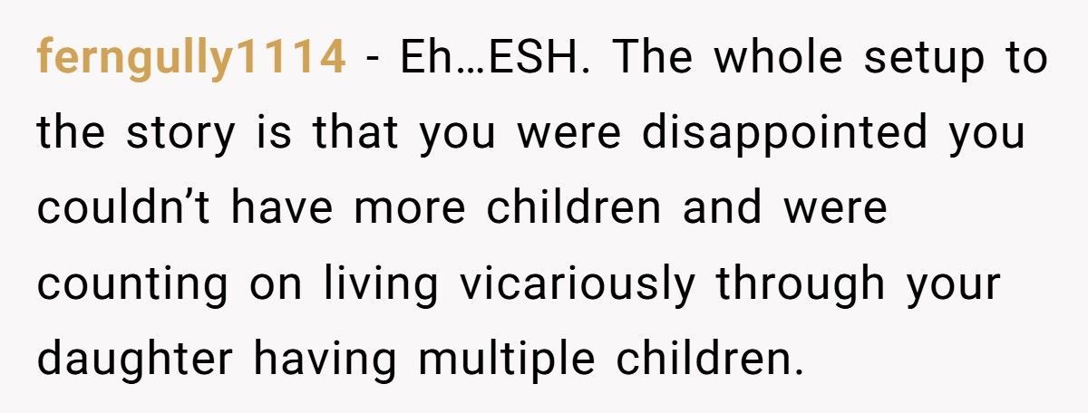 Dad Refuses To Give Daughter $350K Saved For Future Grandkids After She Chooses To Be Child-Free