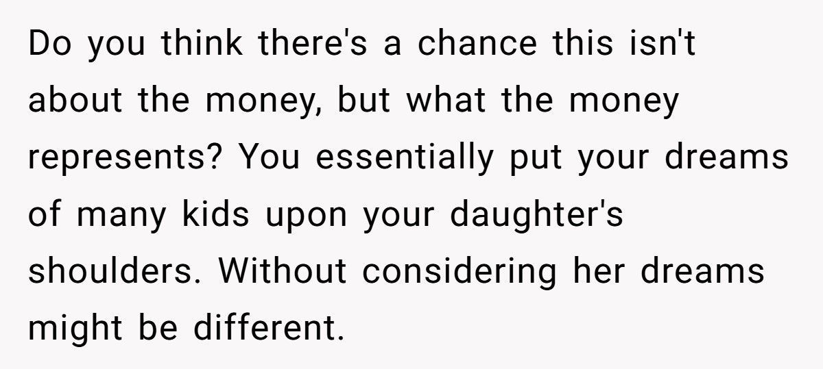 Dad Refuses To Give Daughter $350K Saved For Future Grandkids After She Chooses To Be Child-Free