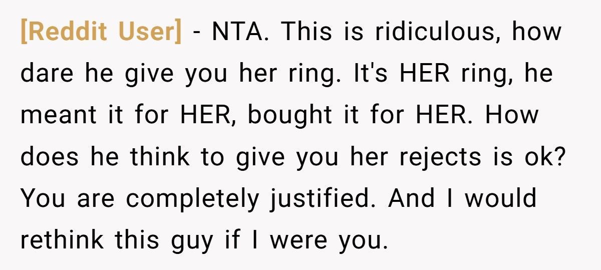 Fiancée Refuses “Recycled” Engagement Ring After Learning It Was Bought For His Ex