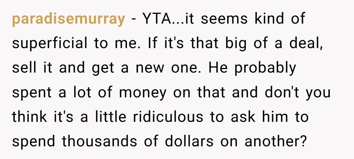 Fiancée Refuses “Recycled” Engagement Ring After Learning It Was Bought For His Ex