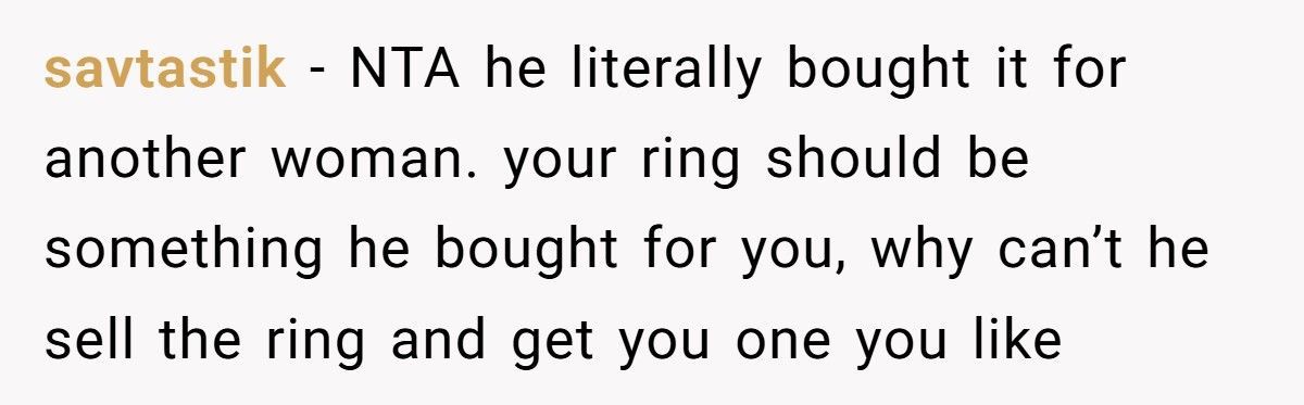 Fiancée Refuses “Recycled” Engagement Ring After Learning It Was Bought For His Ex