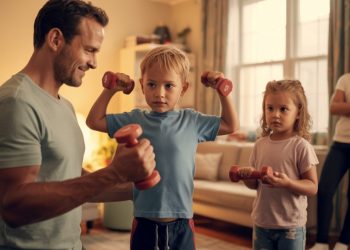 Father Called Out By Teen Daughter For Favoring Son’s “Masculine” Hobbies