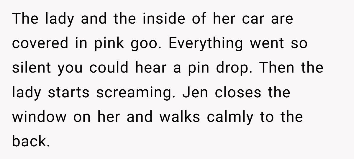 Fast Food Boss Refuses To Do Her Job, Team Lets Her Fail Spectacularly