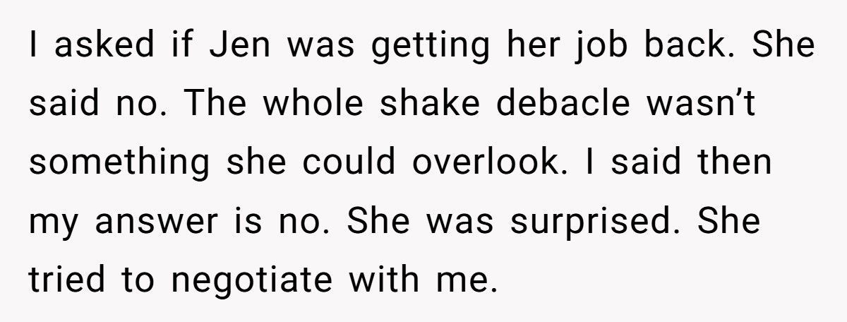 Fast Food Boss Refuses To Do Her Job, Team Lets Her Fail Spectacularly