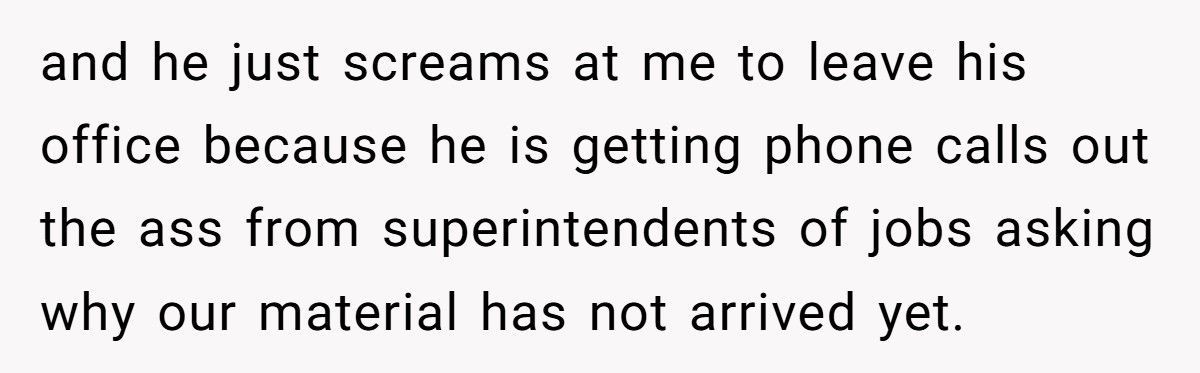 Boss Tells Employee To “Stick To Job Title”, Chaos Ensues When No One Gets Paid