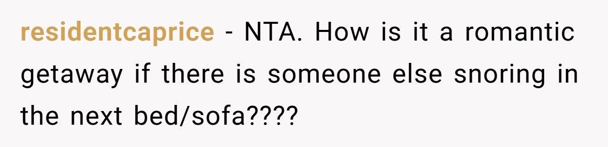 Woman Cancels Paris Trip After Boyfriend Decides To Share Their Hotel Room With A Friend