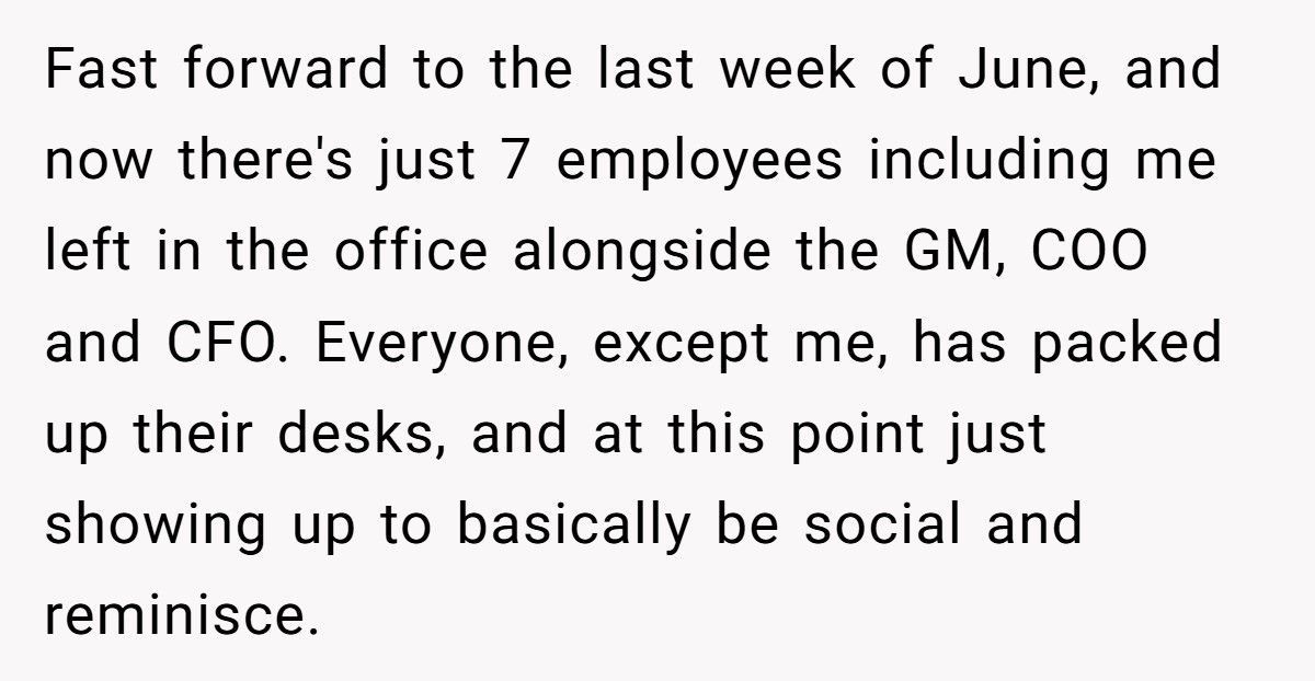 Company Forgot To Fire Him, So He Got Paid A Month To Do Nothing