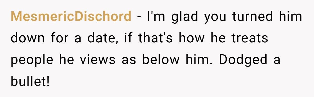 Customer Accuses Bartender Of Overcharging, She Shows Him What Overcharging Looks Like