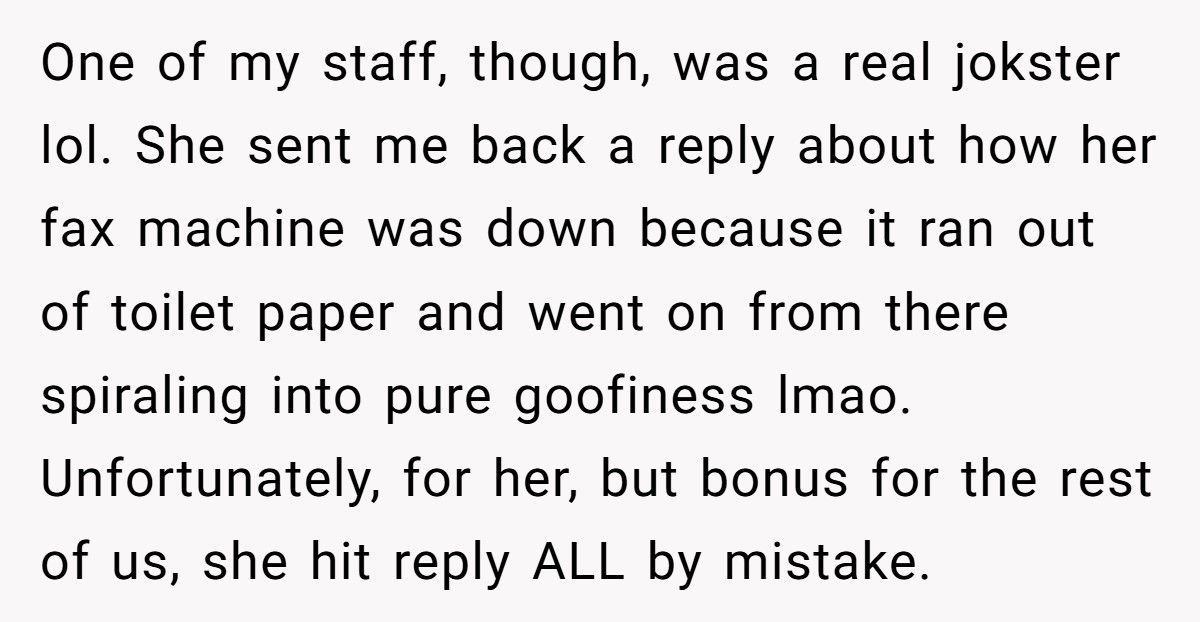 Boss CCs The Whole Team About A “Crash”, Employee Reply-Alls That He Can’t Type A URL