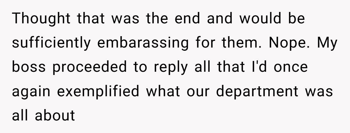 Boss CCs The Whole Team About A “Crash”, Employee Reply-Alls That He Can’t Type A URL